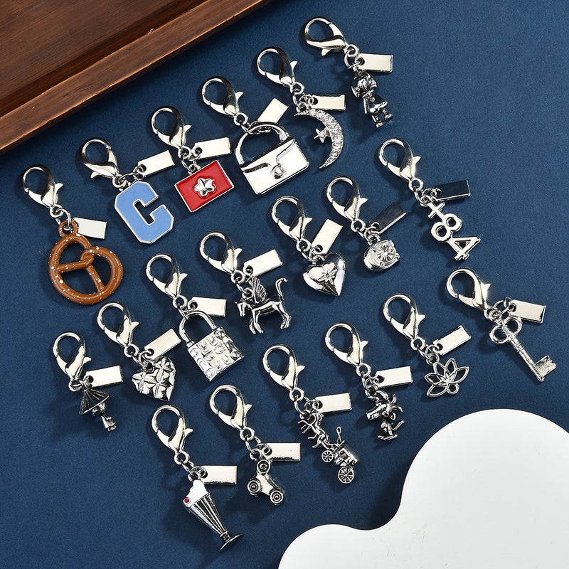 Newly Launched Love Heart Variety Of Small Pendants Keychains Bag Pendants Women'S Bag Accessories Exquisite Keychains Batch - Image 2